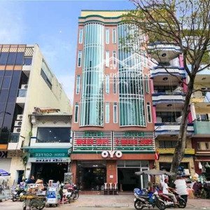 hạ 7 tỷ ks siêu vip yersin, p. cầu ông lãnh q1, 8x20m, 1h 6l và 45 phòng vip - giá chốt nhanh 90 tỷ