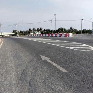 cần bán gấp đất lúa xây nhà xưởng. nhà vườn đường xe tải gần đường vành đai tp tân an tỉnh long an