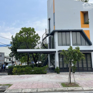 cho thuê nhà mặt tiền căn góc mũi tàu 924 phạm văn đồng, p.hiệp bình chánh, tp.thủ đức, dtsd 100m2