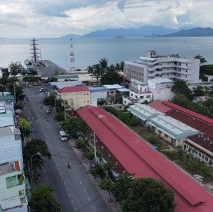 bán nhà 1 trệt, 1 lầu, diện tích 138.5m2, cách biển chỉ 100m