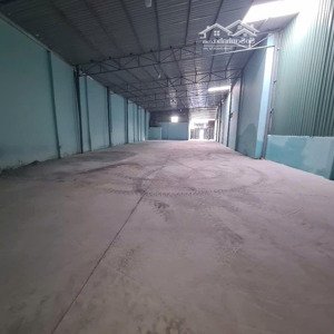 cho thuê xưởng mt dương công khi hóc môn. dt: 450m giá: 35tr xe container 24/24