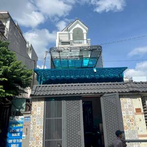 Nhà đẹp diện tích khủng 1 trệt 3 lầu 4,5mx23m hiệp thành 12 q12