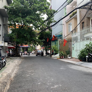 nhà mt hẻm nhựa 8m ngay phạm phú thú, p11, tân bình - dt: 4*20m - 2 tầng - giá 12 tỷ tl