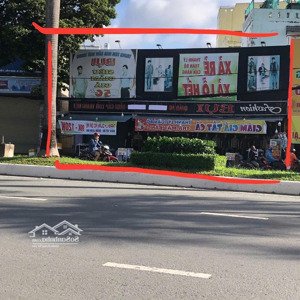 cho thuê nhà mặt tiền đường 3/2, đoạn giữa, ngang 13,5m, gái thuê 55 triệu