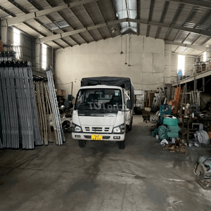 https://khoxuongmiennam.net/ Cho thuê Kho Xưởng 1.200m2 Bình Chánh. Văn phòng, nhà ở kiên cố.