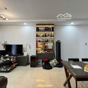 "căn góc dt 86m2" boolck f còn thương lượng để lại hết nội thất và xin thuê lại giá 16tr
