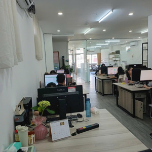 chính chủ cho thuê văn phòng 110m2 đẹp giá rẻ ở đường hòa hưng, phường 12, quận 10