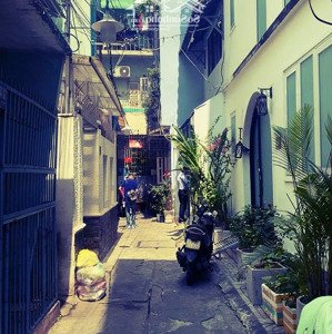 cho thuê nhà riêng trần quang diệu, 14 triệu/tháng, 24 m2, 3pn, 4wc, quận 3, hcm, hot