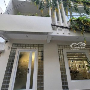 cho thuê nhà spa lung linh ngang 8m setup sẵn - trần quang diệu, q3 giá 40 triệu/th