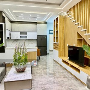 cần bán nhà phố mặt tiền siêu mới đường cổ loa, p.2, tp. đà lạt