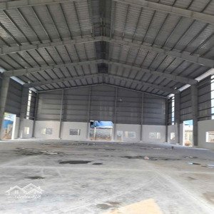 cho thuê kho xưởng và đất 2.700 m2 giá 32 triệu / đường cây bàng,xã tân kiên,huyện bình chánh,tphcm