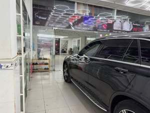 cho thuê mặt tiền phạm hùng trống suốt 8x25m, có lửng, khu đông đúc