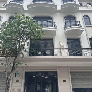 chính chủ cần bán căn sao biển vị trí cực đẹp giáp khu chung cư, căn 58,5m2 ban công to