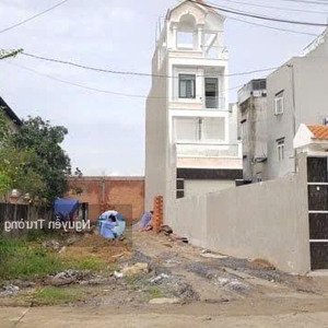kẹt tiền bán gấp lô đất 900tr hồ thị hương, xuân an, gần chợ long khánh, đồng nai. dt 105m2. shr.