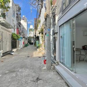 STUDIO BAN CÔNG GIÁ RẺ CHO SINH VIÊN GẦN LOTTE, RMIT, TDT, UFM....