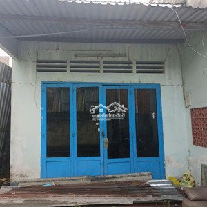 khách cần bán gấp căn nhà toạ lạc quận 12