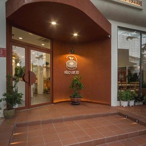 cần sang gấp nhà hàng 270m², mặt bằng đẹp tại trung tâm an phú, quận 2 khu vực kinh doanh sầm uất