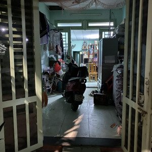 cho thuê nhà nguyên căn diện tích 100m cấp 4 hẻm lớn 6m chợ-trường-nhà thờ. thuận lợi kinh doanh.