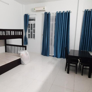 phòng ban công cho thuê hxh, hẻm 45 nguyễn văn đậu, p.6, q. bình thạnh