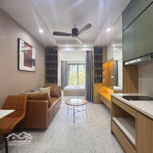 cho thuê căn 1n1k 40m2 full nội thất tại 26 vương thừa vũ - thanh xuân, free tiền nhà tới 15/7