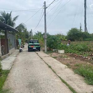 TSÁT BÊN KCN GIAO LONG, BƠM CÁT FULL ĐẤT ( LỘ BÊ TÔNG THÔNG NHIỀU HƯỚNG