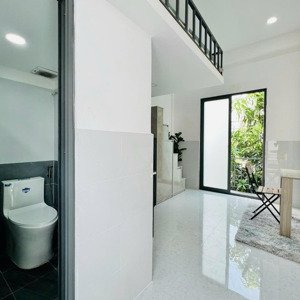 cho thuê căn hộ gác lửng trịnh đình thảo gần âu cơ, lũy bán bích, chợ tân hương có ban công!