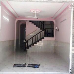Nhà 3 phòng gần chợ 586