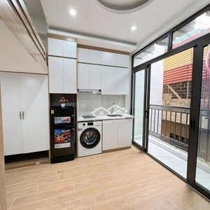 cho thuê phòng gác xép mới hoàn thiện 28m2 full nội thất, máy giặt riêng tại 275 quan nhân