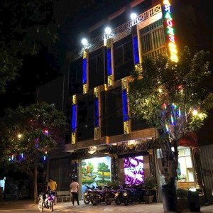 cần bán nhà hàng karaoke kdc cao cấp vsip1 thuận an
