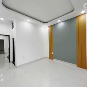Bán nhà 2 lầu hoàn công khu dân cư quận ninh kiều bán dưới 5 tỷ