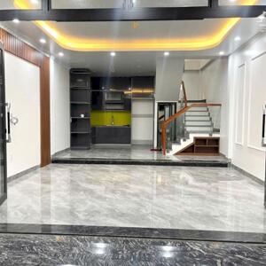 Cho thuê nhà mới 100% phố Văn Cao, 3 p.ngủ (45m2).