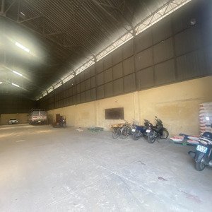 cho thuê kho trần 8m. 700-1.400m2. mặt tiền làm kho phân phối. kho lưu. cont24. tô ký, quận 12