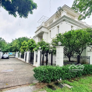 biệt thự có diện tích 450m2 lakeside villas splendora bắc an khánh. đẹp nhất dự án
