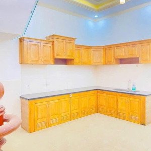 cho thuê nhà 3 lầu đường thống nhất, gần làng đại học