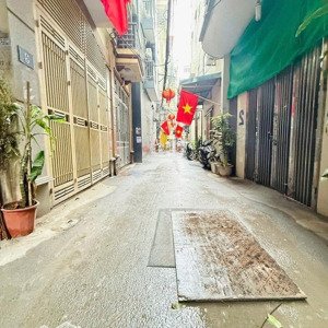 nhà dòng tiền tại cầu giấy - 16 phòng - doanh thu 80 triệu - lô góc 3 thoáng - ô tô 5 tạ qua nhà