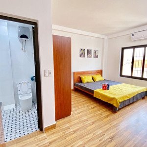 ccmn ban công full đồ cả tv, tủ lạnh ngã tư sở - chỉ 4tr8/tháng