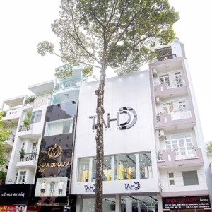 chính chủ cho thuê nhà mặt tiền 381-383 nguyễn trãi, p7, q5. dt: 8x14m 