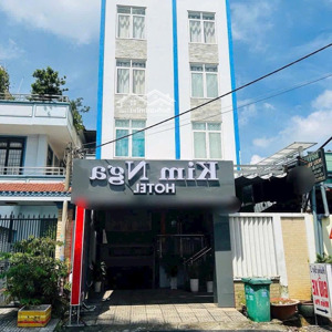 bán khách sạn 20 phòng thang máy ngay hoàng diệu 2 - linh trung - thủ đức - 126m2 (7x18)