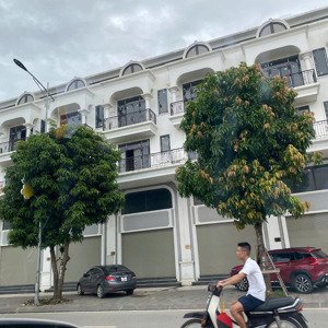 bán căn nhà mặt phố trục chính đường cổ loa. dự án calyx residence