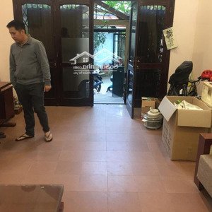 nhà riêng ngõ phố giải phóng gần ngã tư vọng dt60m2x4t giá 16tr