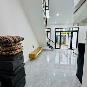 cho thuê nhà 1 trệt 1 lầu hẻm dx006 phú mỹ, thủ dầu một giá chỉ 10 riệu/tháng. lh c huyền0902868295