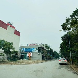 cần bán nhanh lô góc 226m2 mặt tiền 28m trung tâm 31ha trâu quỳ, gia lâm.góc 2 đường lớn kinh doanh