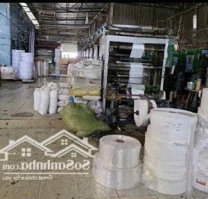 chủ gửi. bán xưởng mt đường vĩnh lộc, xã phạm văn hai, bình chánh. gần cầu bà tri. khúc sau nở hậu