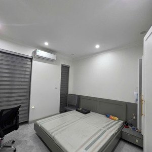 cc bán nhà đẹp 4 tầng trục chính đường 20m phường kinh bắc - bắc ninh. giá 13,2 tỷ