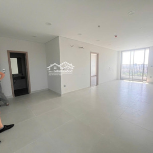 chính chủ cần bán căn 3pn2vs tòa k3 view hồ, dt 102m,bc đông nam. giá bán 6,65 tại khai sơn city