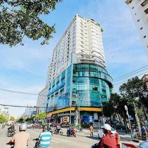 q8 nhà đẹp mtkd sầm uất .không quy hoạch. shr 67m2 .giảm mạnh còn 11.999 tỷ còn tl