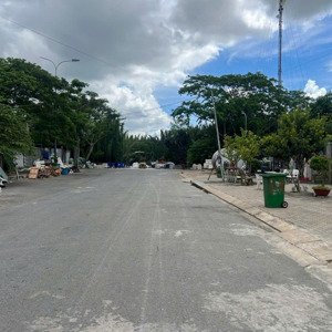 không còn căn thứ 2, đang cho thuê ổn định lâu dài 18tr/1 tháng, căn góc 8m x 20m giá 5,7 tỷ
