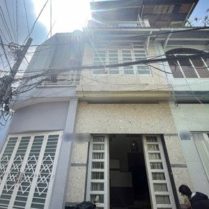 cho thuê nhà gần chợ gò vấp - nguyễn văn nghi, p7- 3pn 2wc, có sân thượng phơi đồ