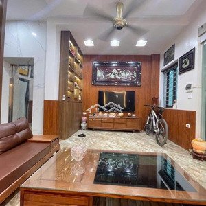 bán nhà thanh xuân, p hoàng đạo thành 6 tầng thang máy 35m2 mt 5,2m 11 tỷ ngõ ô tô nhà mới đẹp