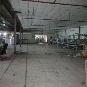 cho thuê xưởng dt 1600m2 giá 100tr pccc hiệp thành q12